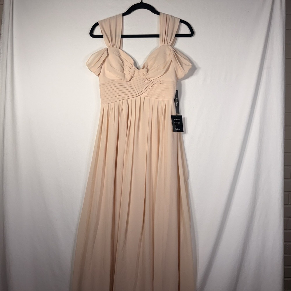 LuLus Blush Formal Gown Womens size Medium Prom